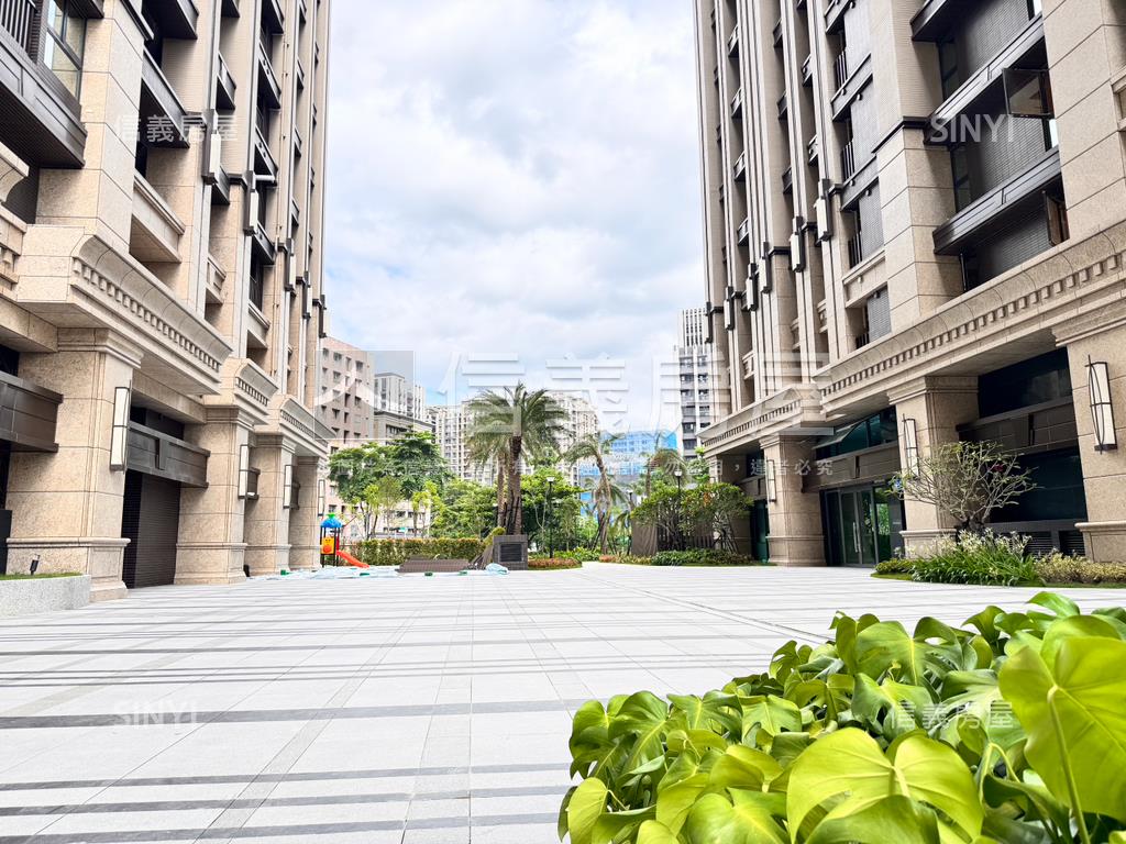 世界花園景觀高樓小豪宅房屋室內格局與周邊環境