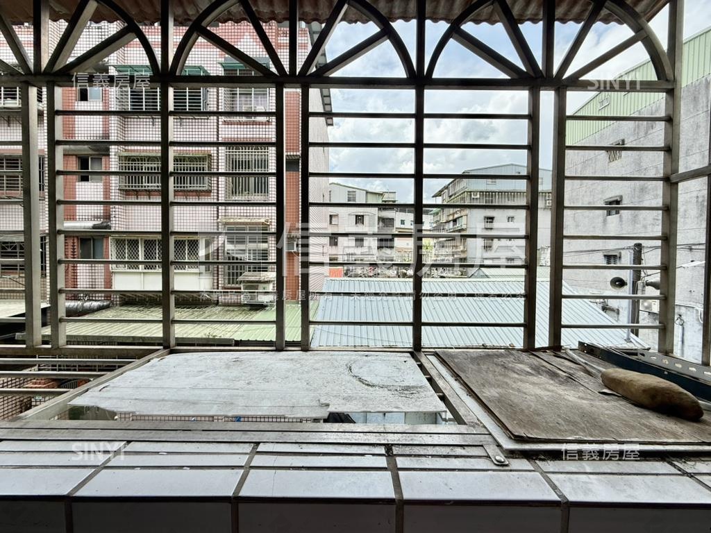 康樂新村２樓美寓房屋室內格局與周邊環境