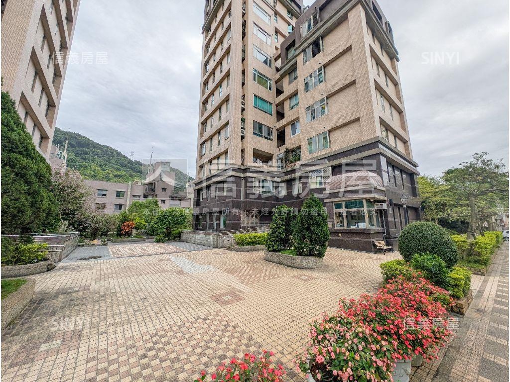 冠德美麗磺溪面中庭帶車位房屋室內格局與周邊環境
