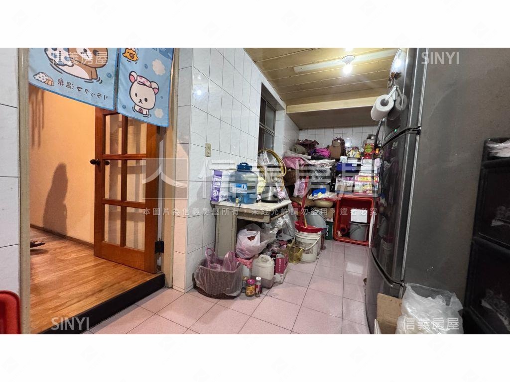 方正一層一戶公寓二樓房屋室內格局與周邊環境
