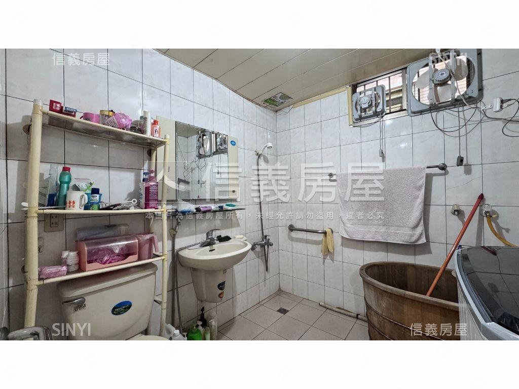方正一層一戶公寓二樓房屋室內格局與周邊環境