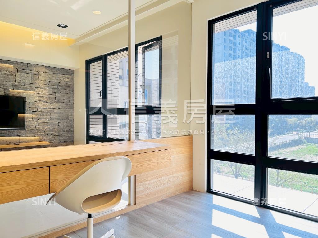 專任經國Ｃｉｔｙ三房車位房屋室內格局與周邊環境