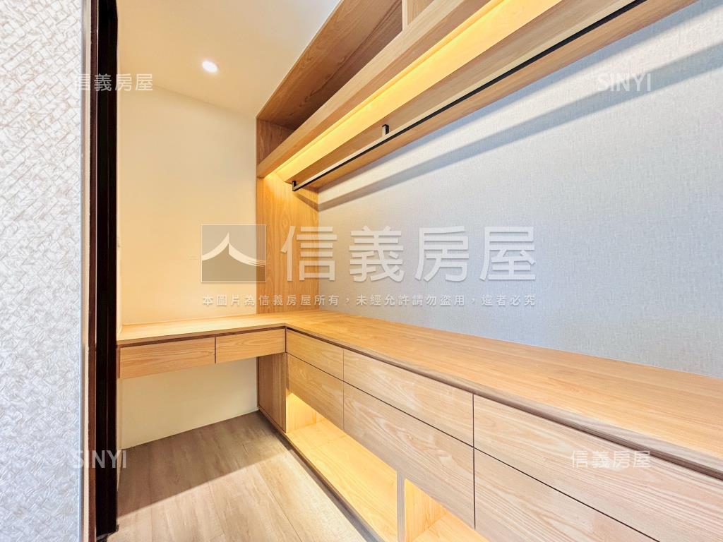 專任經國Ｃｉｔｙ三房車位房屋室內格局與周邊環境