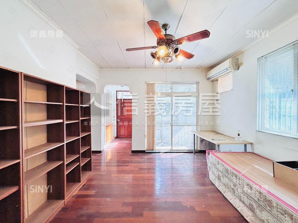 桃園市區育樂街３樓美寓房屋室內格局與周邊環境