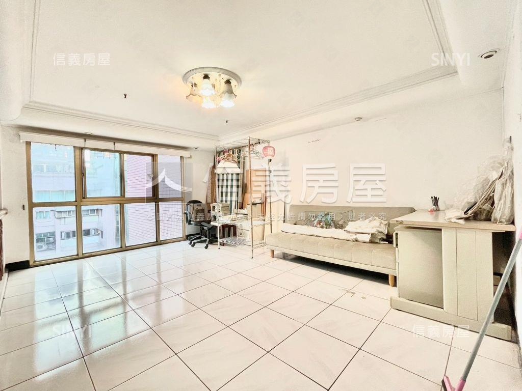 三代同堂看這間房屋室內格局與周邊環境