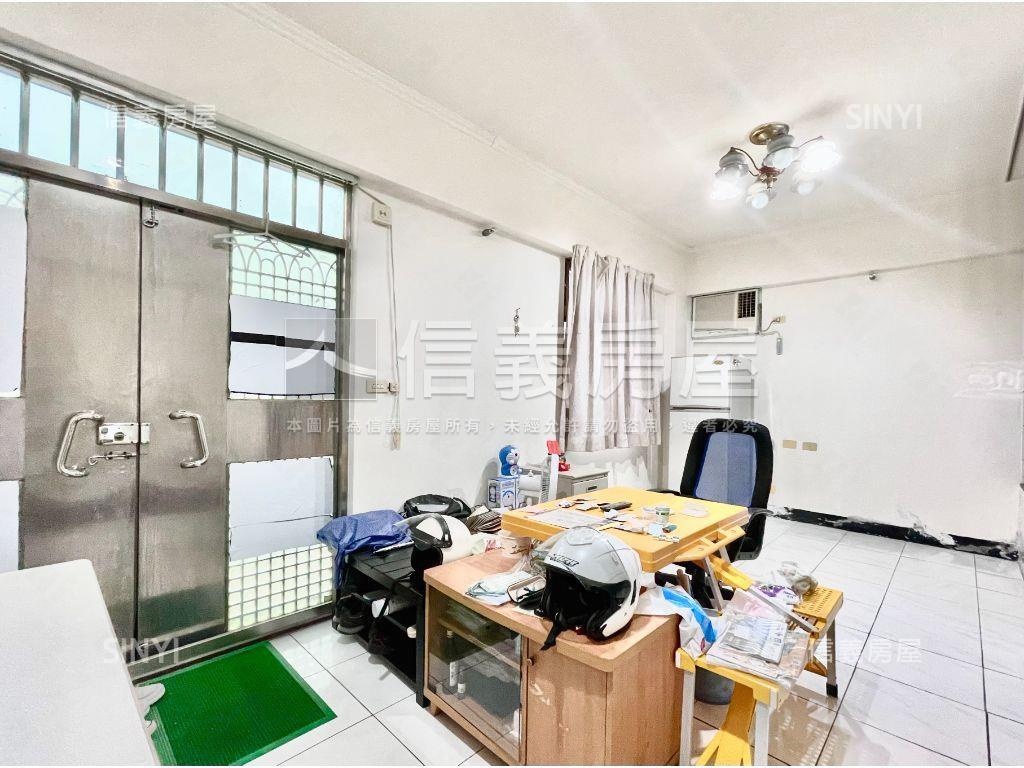 三代同堂看這間房屋室內格局與周邊環境