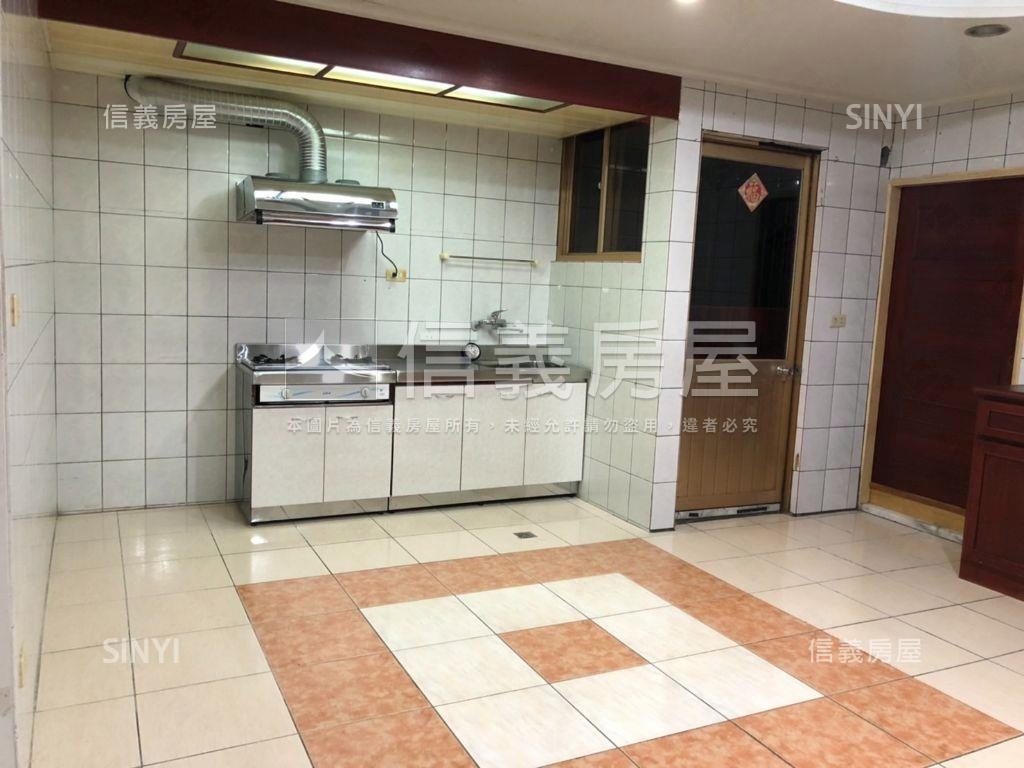 Ａ８長庚文七邊間美寓Ｂ房屋室內格局與周邊環境