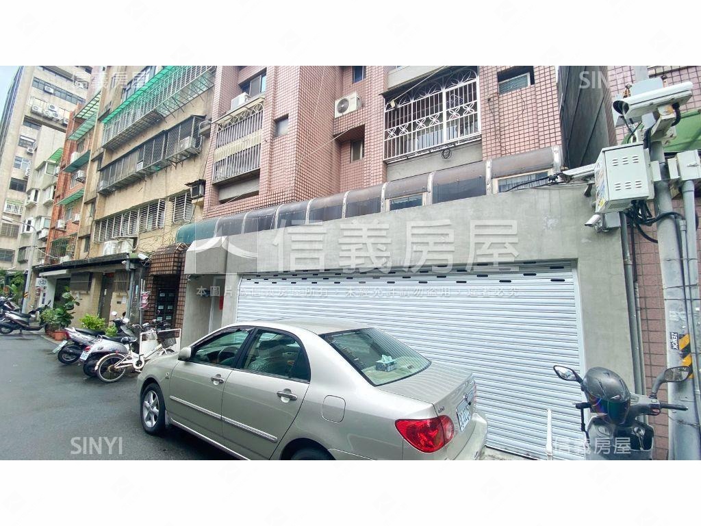 松江南京☆捷運面寬金店面房屋室內格局與周邊環境