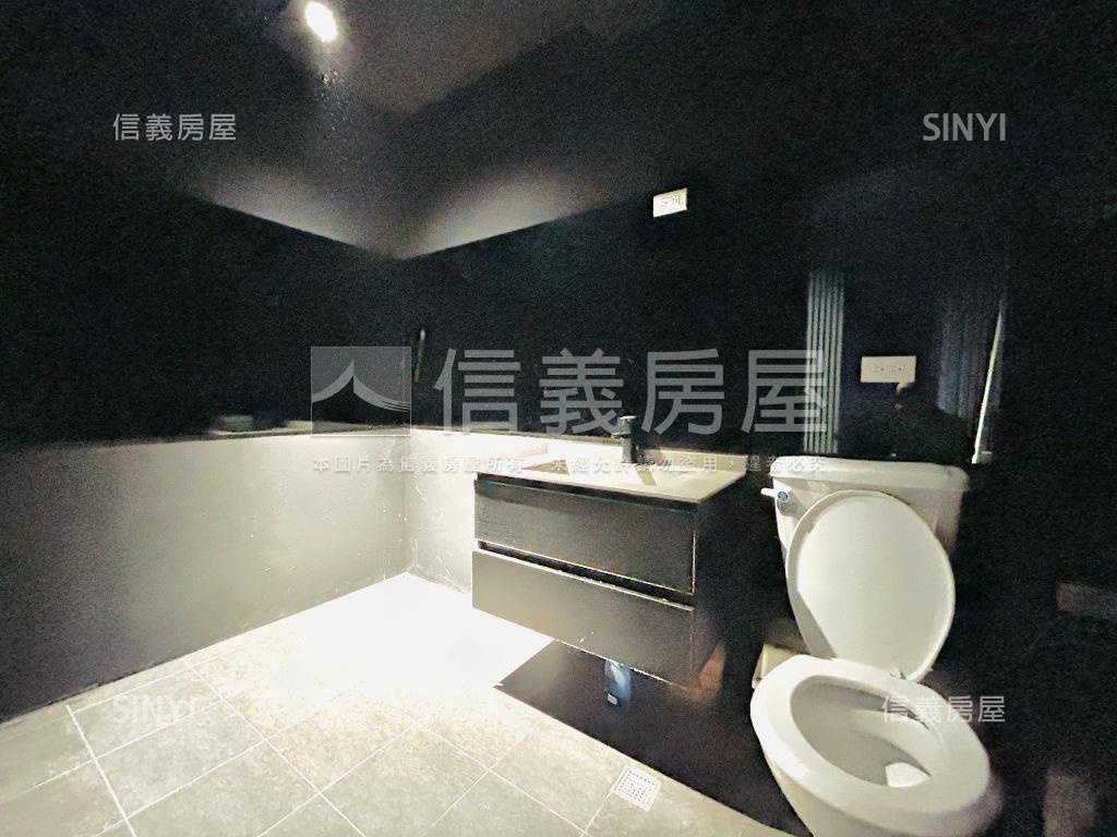 松江南京☆捷運面寬金店面房屋室內格局與周邊環境