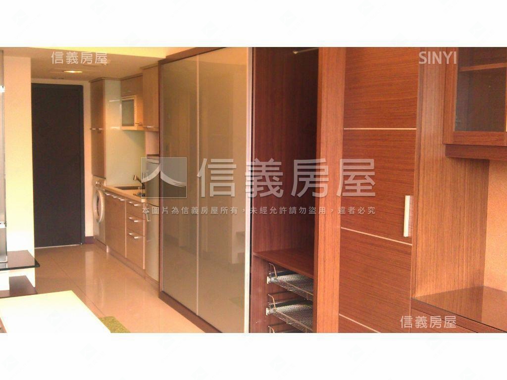 專任。四季紐約Ａ棟景觀戶房屋室內格局與周邊環境