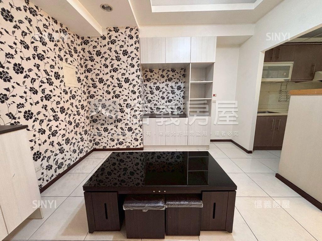 仙境樹海兩房車位房屋室內格局與周邊環境