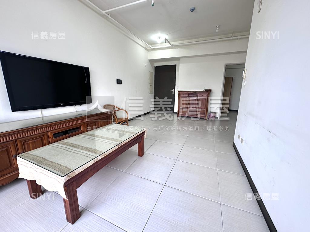 成大城明亮三房車位房屋室內格局與周邊環境