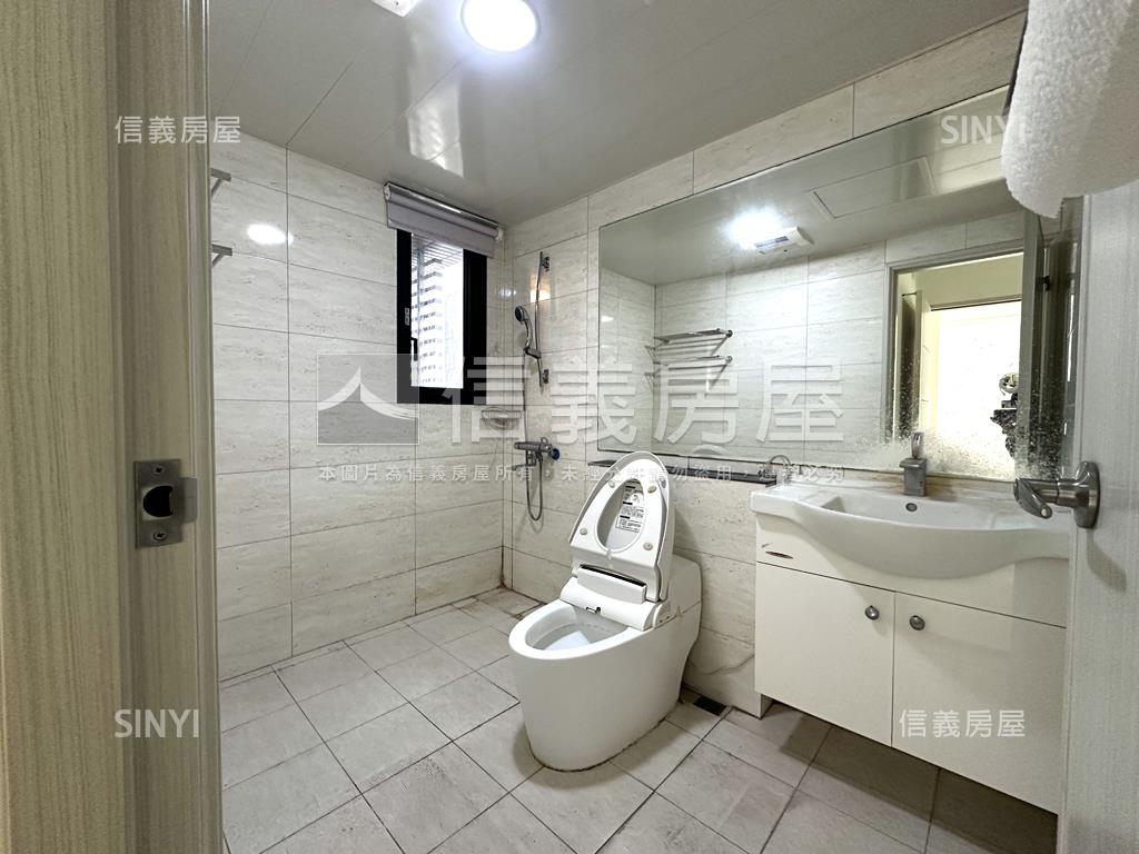 成大城明亮三房車位房屋室內格局與周邊環境