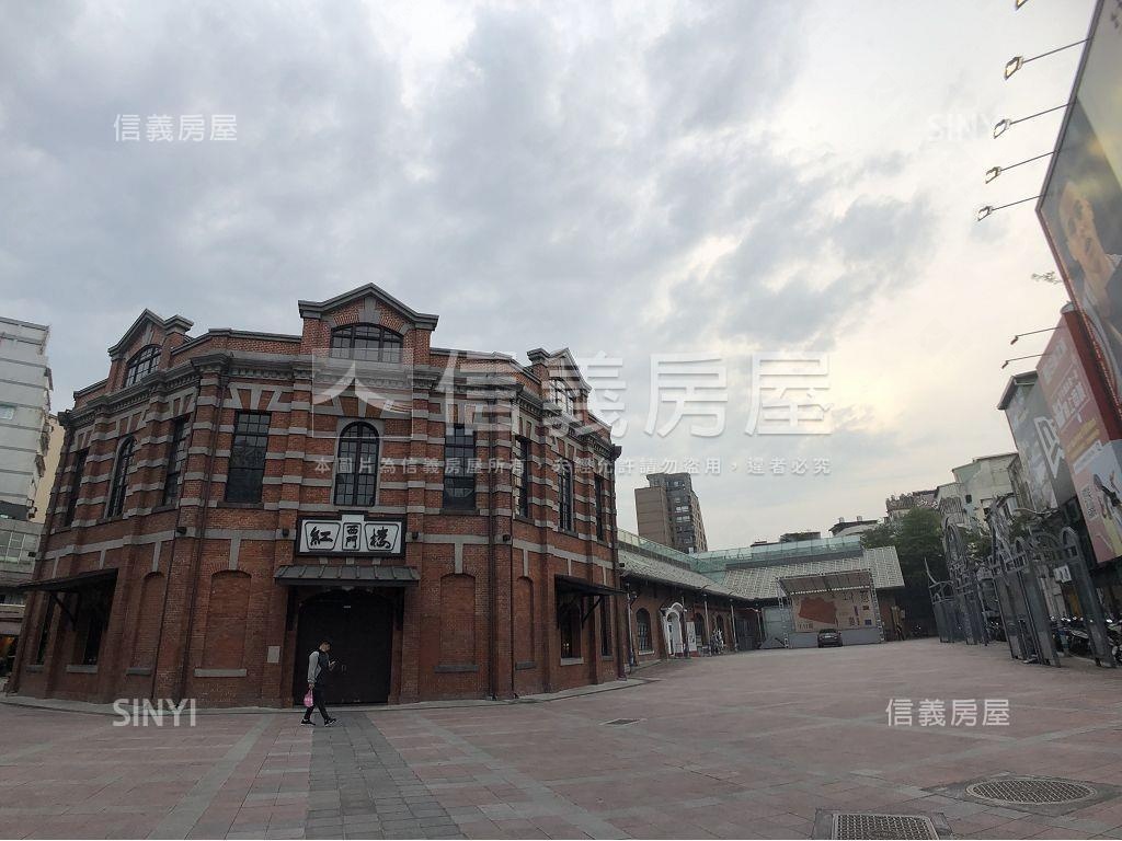正西寧南路內梯頂加房屋室內格局與周邊環境