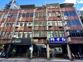 正西寧南路內梯頂加