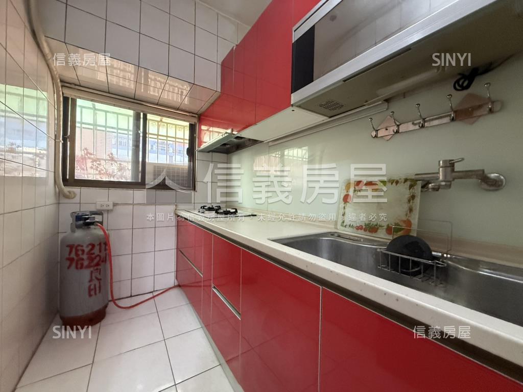 領帶城精美附平車房屋室內格局與周邊環境