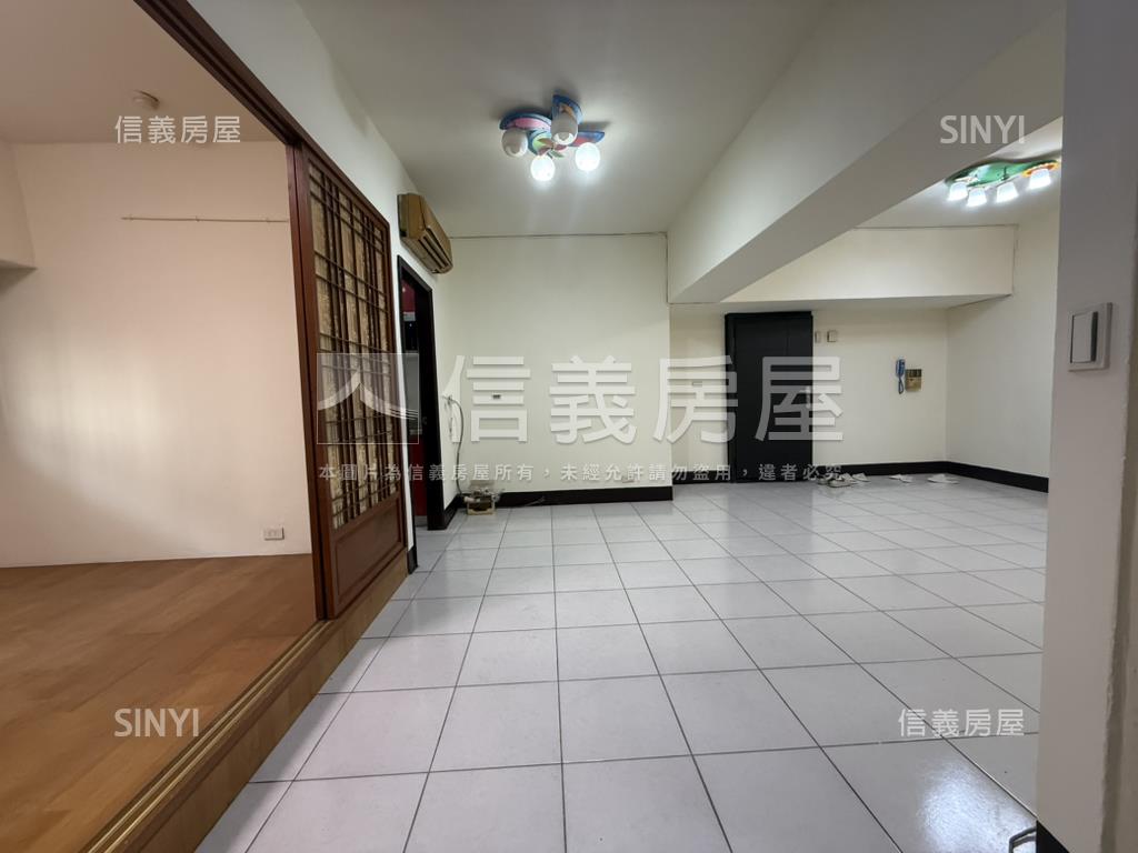 領帶城精美附平車房屋室內格局與周邊環境