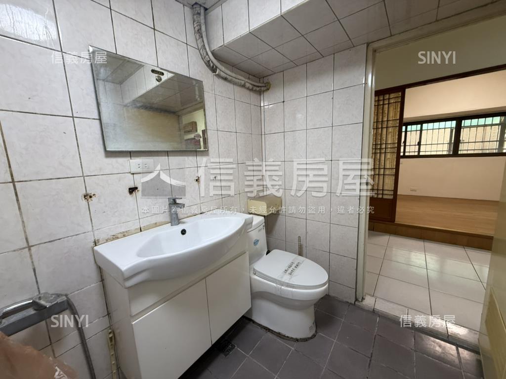 領帶城精美附平車房屋室內格局與周邊環境