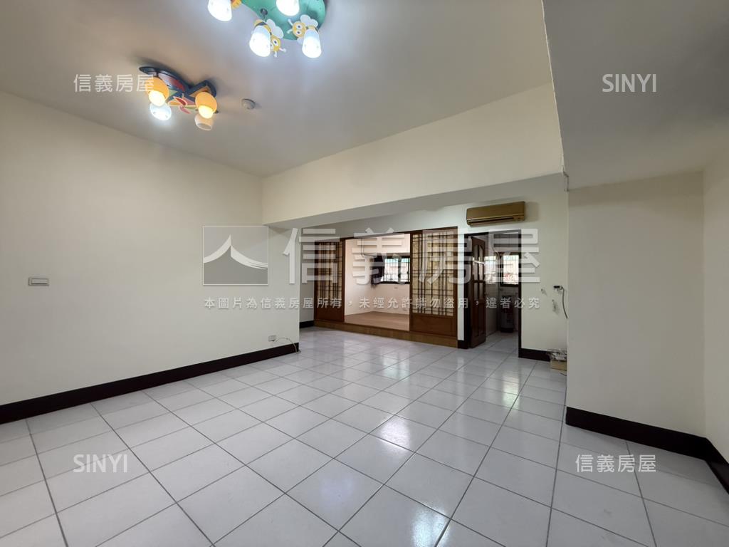 領帶城精美附平車房屋室內格局與周邊環境