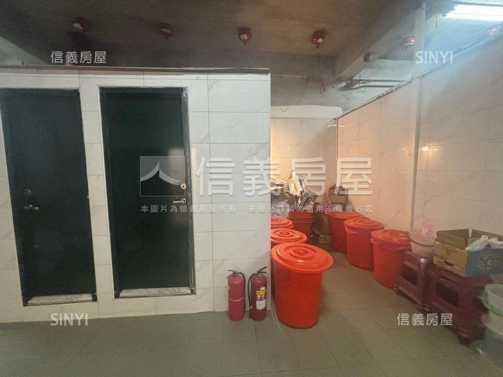 忠孝電梯採光華廈房屋室內格局與周邊環境