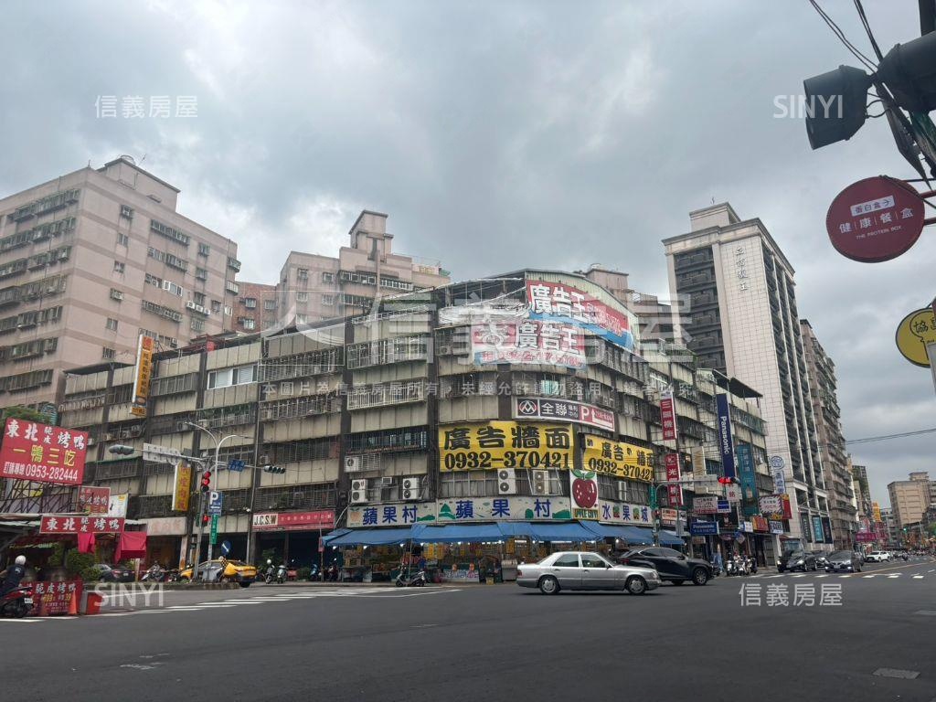 忠孝電梯採光華廈房屋室內格局與周邊環境