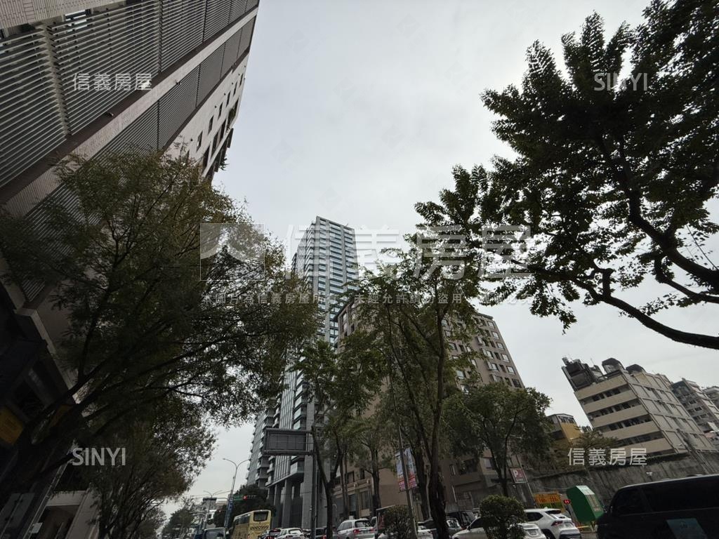 美村山脈正五權西路金店房屋室內格局與周邊環境