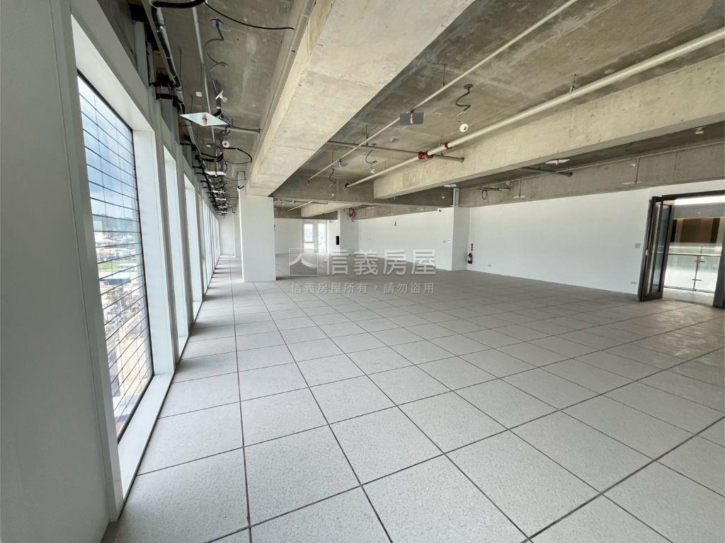 軟體科學園區高樓層商辦房屋室內格局與周邊環境