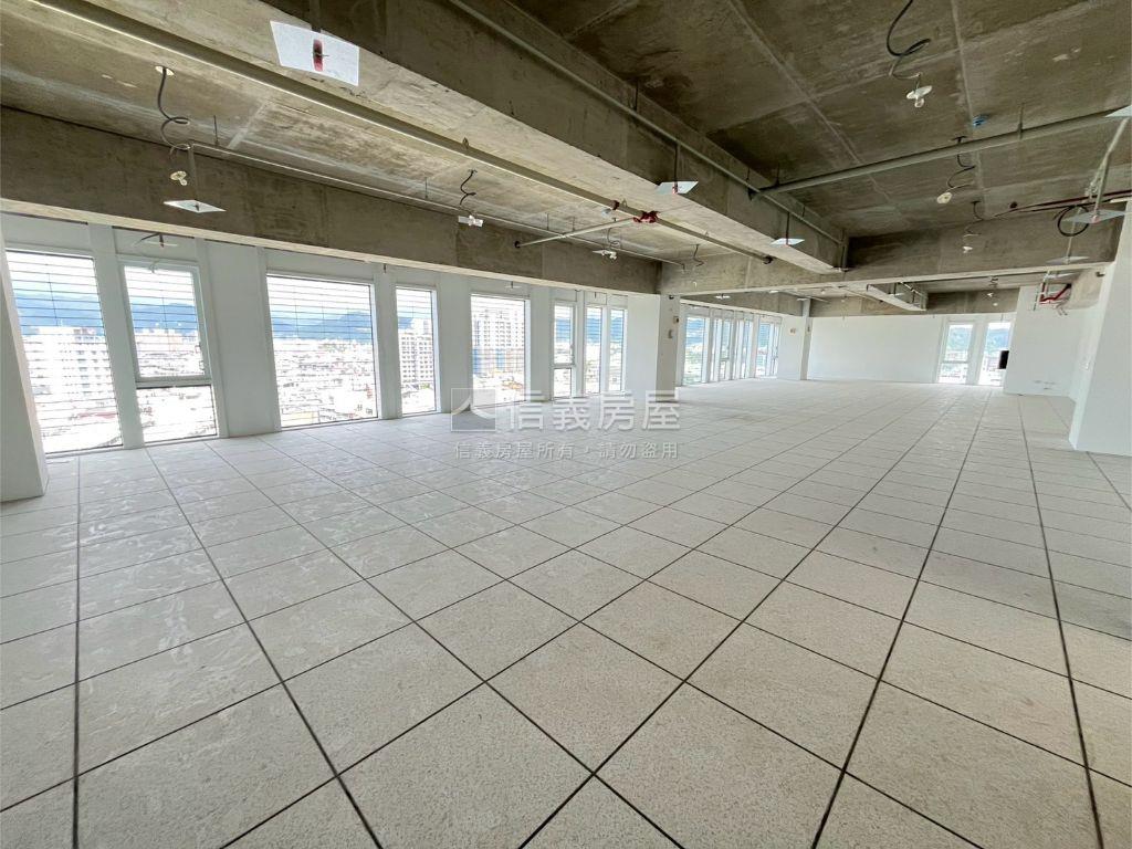 軟體科學園區高樓層商辦房屋室內格局與周邊環境