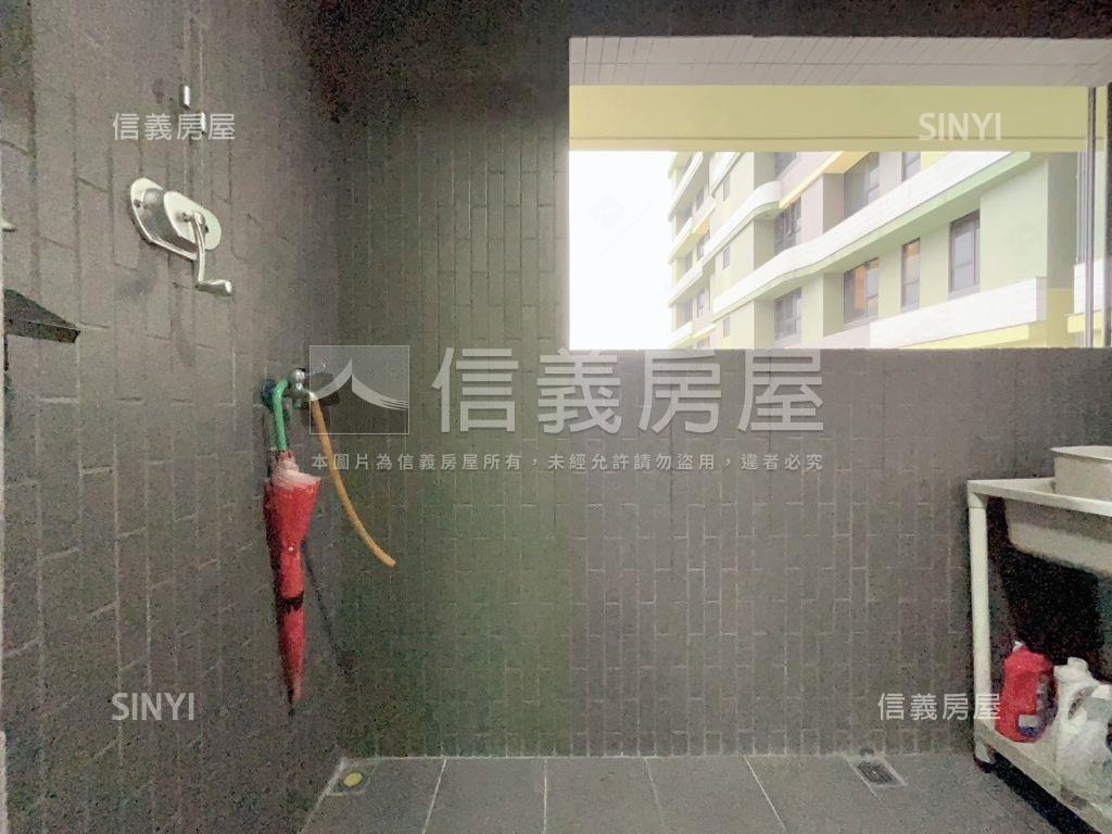 美！忠孝大院三房車位房屋室內格局與周邊環境