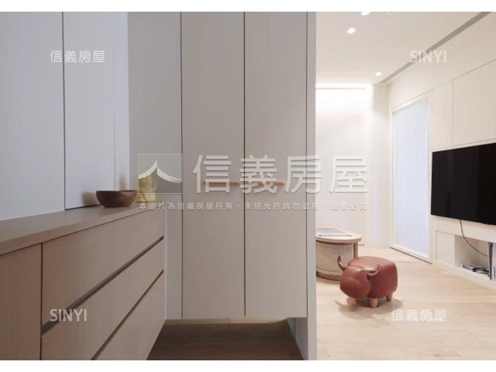 面公園景觀美妝電梯附車位房屋室內格局與周邊環境