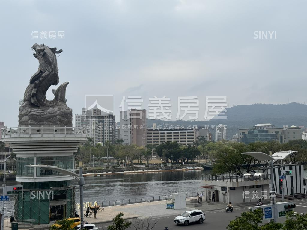 觀賞愛河採光明亮大三房房屋室內格局與周邊環境