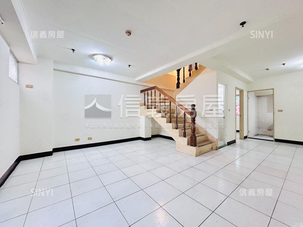 【文昌區】三面採光樓中樓房屋室內格局與周邊環境