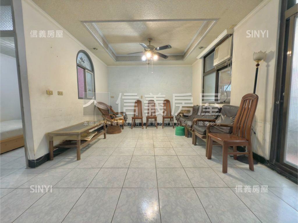 近輕軌方正三樓房屋室內格局與周邊環境