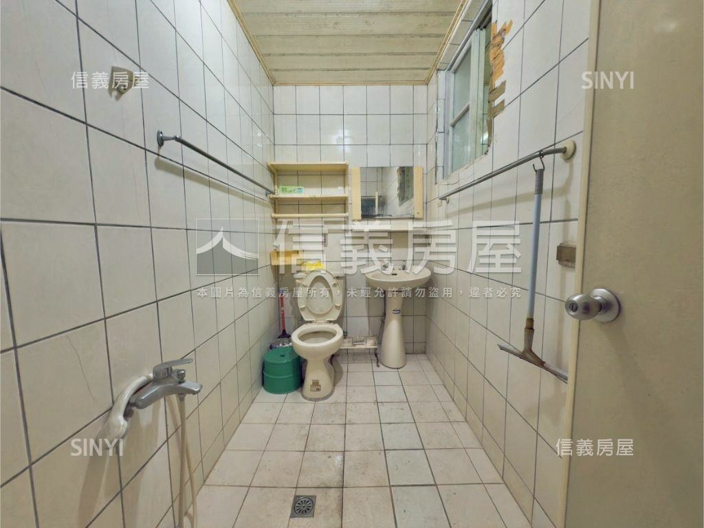 近輕軌方正三樓房屋室內格局與周邊環境