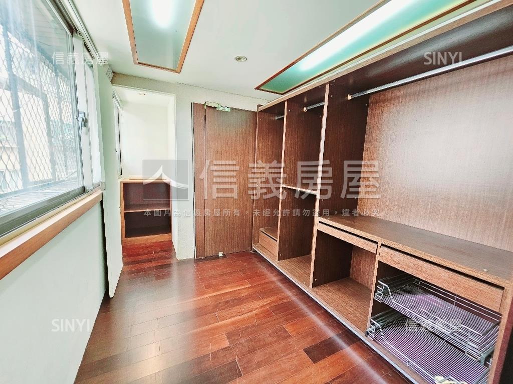 【新案】安和邊間裝潢四房房屋室內格局與周邊環境