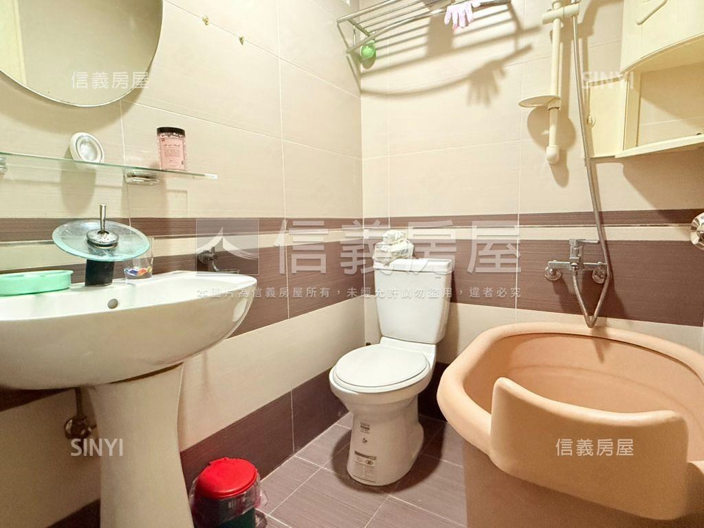 明星海山學區稀有透天房屋室內格局與周邊環境