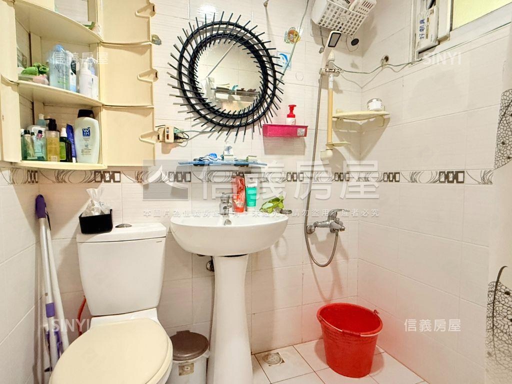 明星海山學區稀有透天房屋室內格局與周邊環境