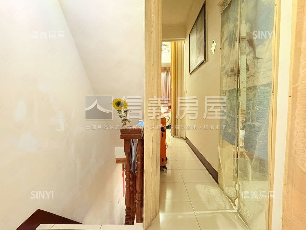 明星海山學區稀有透天房屋室內格局與周邊環境