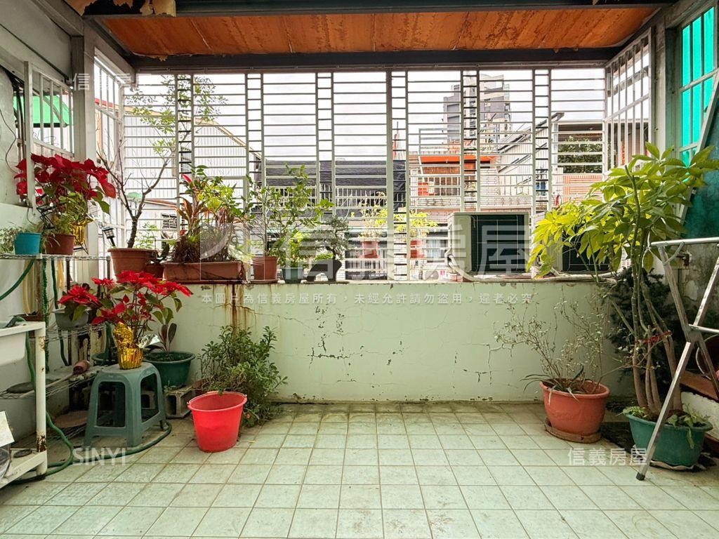 明星海山學區稀有透天房屋室內格局與周邊環境