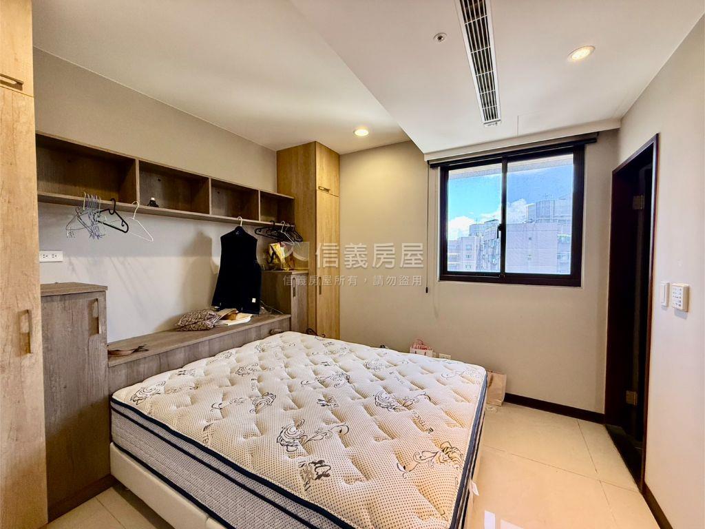 合唐電梯三房尊爵頂戶Ｂ房屋室內格局與周邊環境