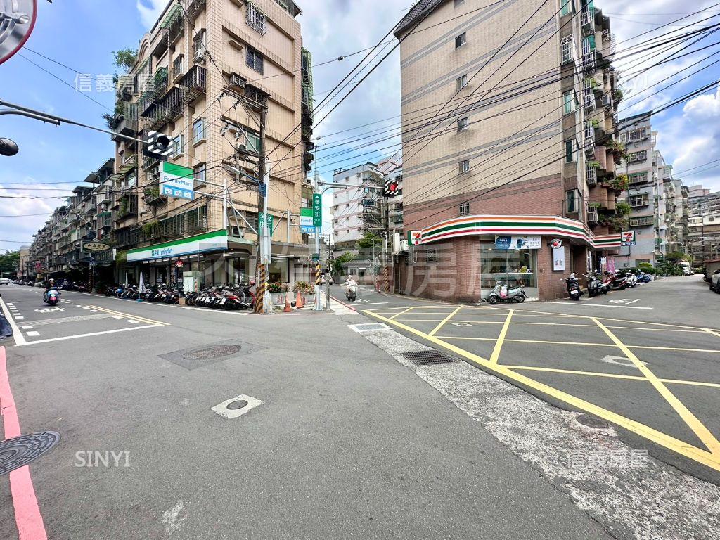 海山龍珠１＋２樓店住辦房屋室內格局與周邊環境