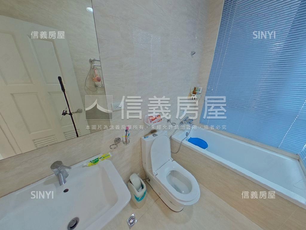 土城挑高３房‧合協京城房屋室內格局與周邊環境