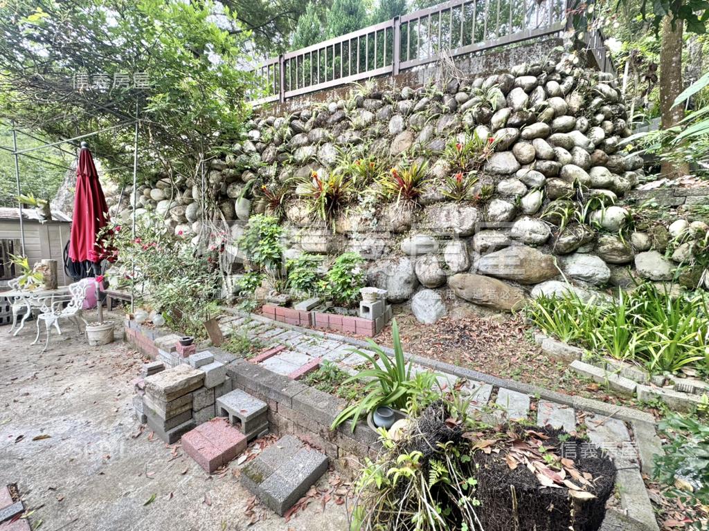 東勢和平買地送小木屋房屋室內格局與周邊環境