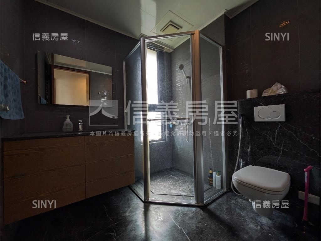 椰林懂厚附雙連號平面車位房屋室內格局與周邊環境