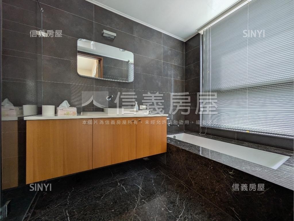 椰林懂厚附雙連號平面車位房屋室內格局與周邊環境