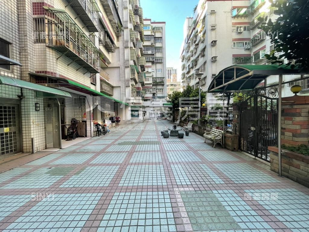 ☆揚名學園三房車位房屋室內格局與周邊環境
