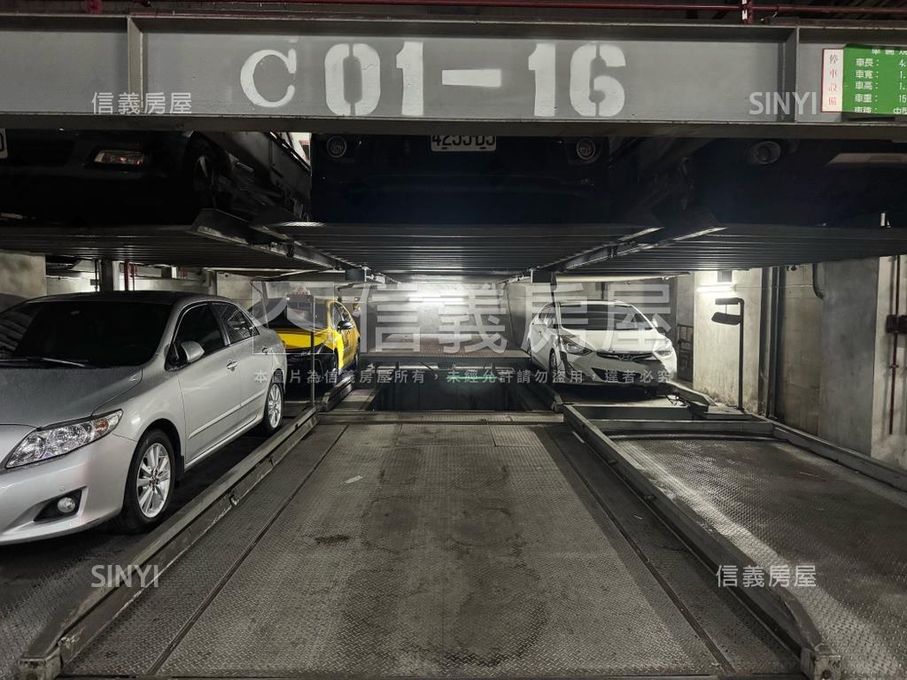 東區美三房車位房屋室內格局與周邊環境