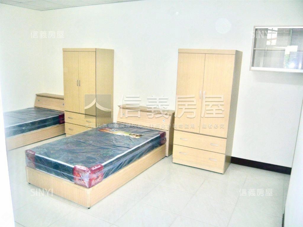 八套房軟園旁美透天房屋室內格局與周邊環境