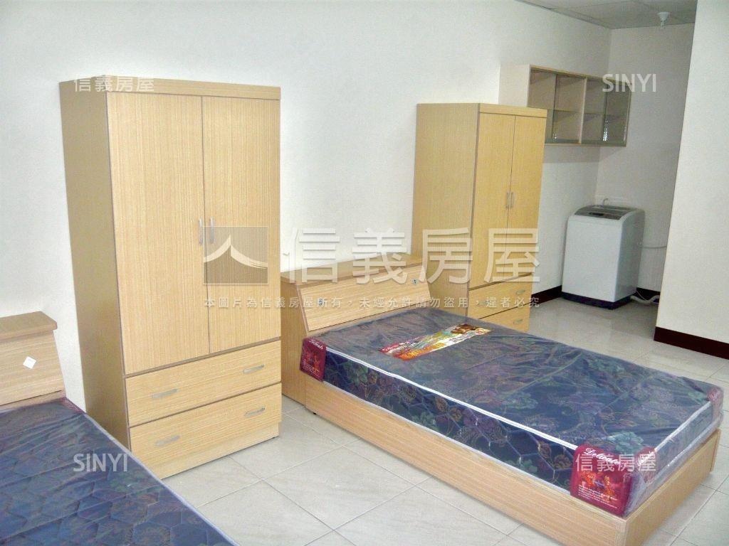 八套房軟園旁美透天房屋室內格局與周邊環境