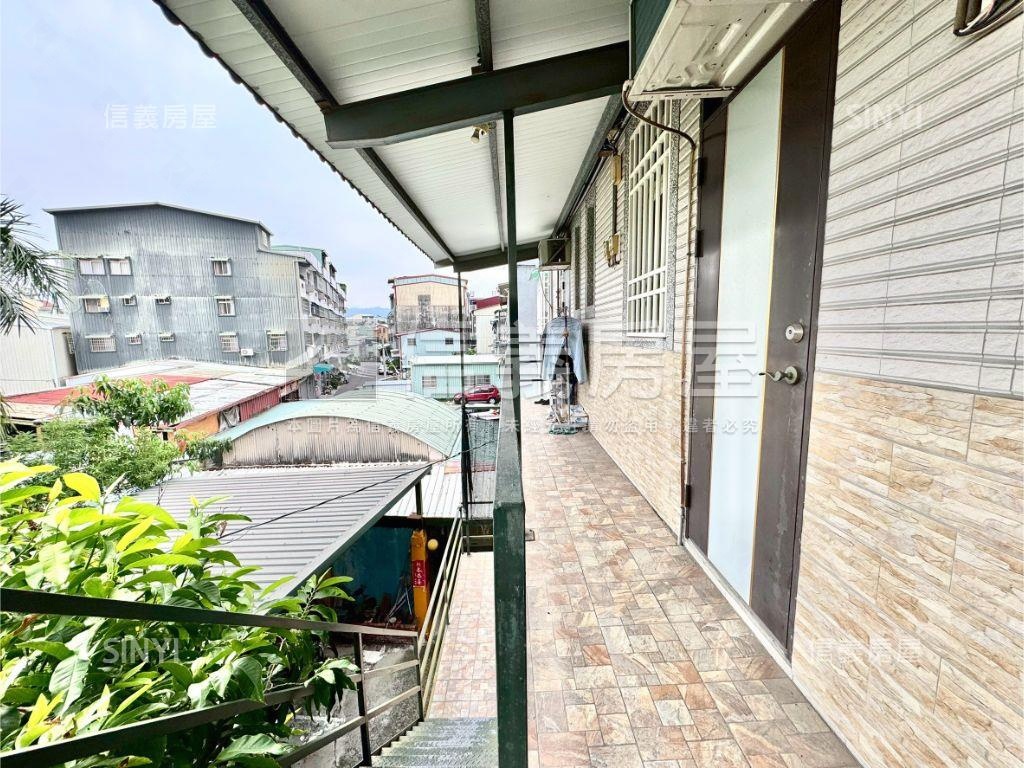 八套房軟園旁美透天房屋室內格局與周邊環境
